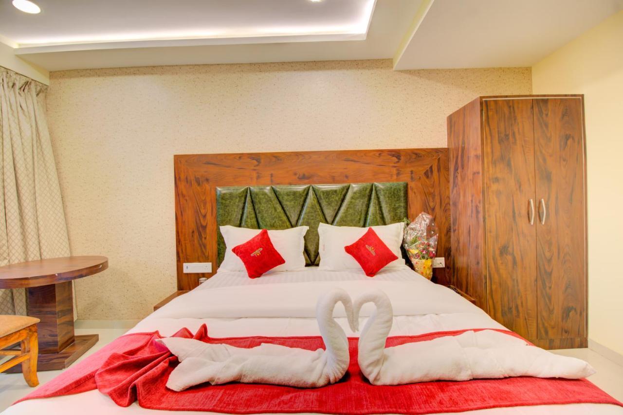 Hotel Samaira Residency,Dombivali Dive Eksteriør billede