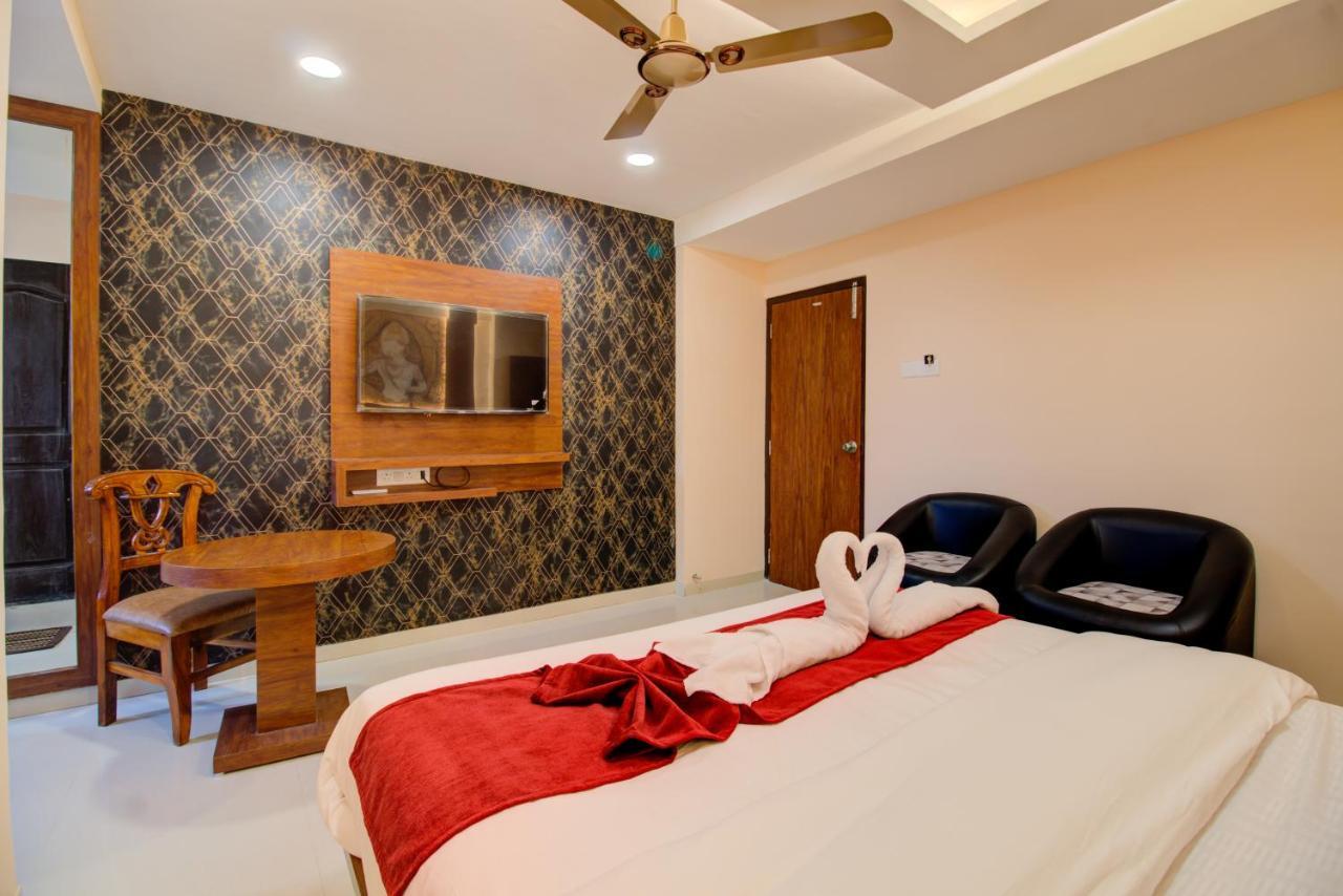 Hotel Samaira Residency,Dombivali Dive Eksteriør billede