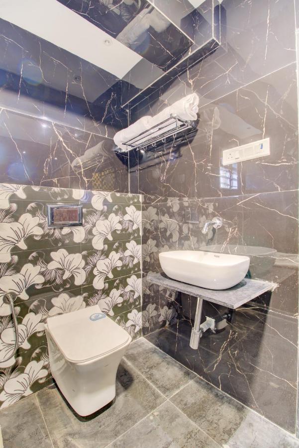 Hotel Samaira Residency,Dombivali Dive Eksteriør billede