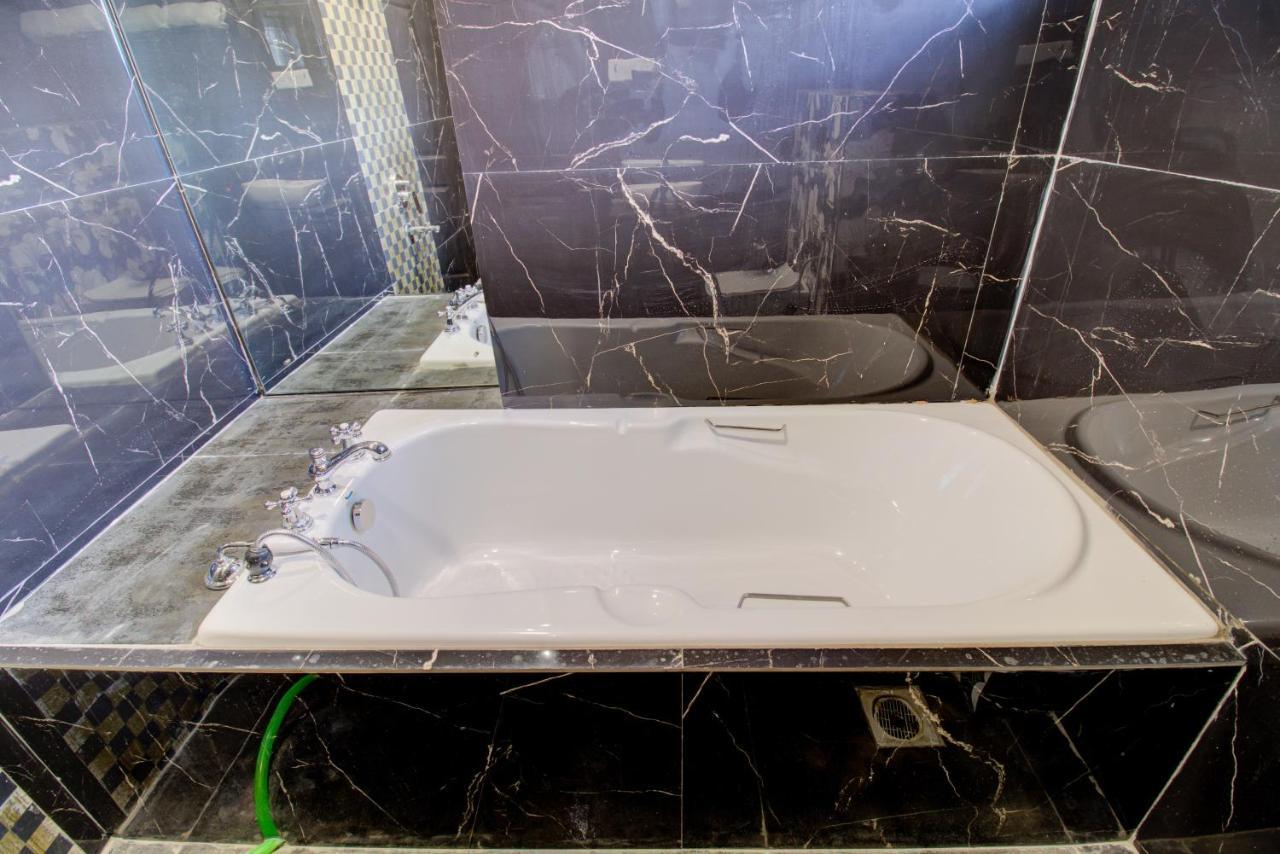 Hotel Samaira Residency,Dombivali Dive Eksteriør billede